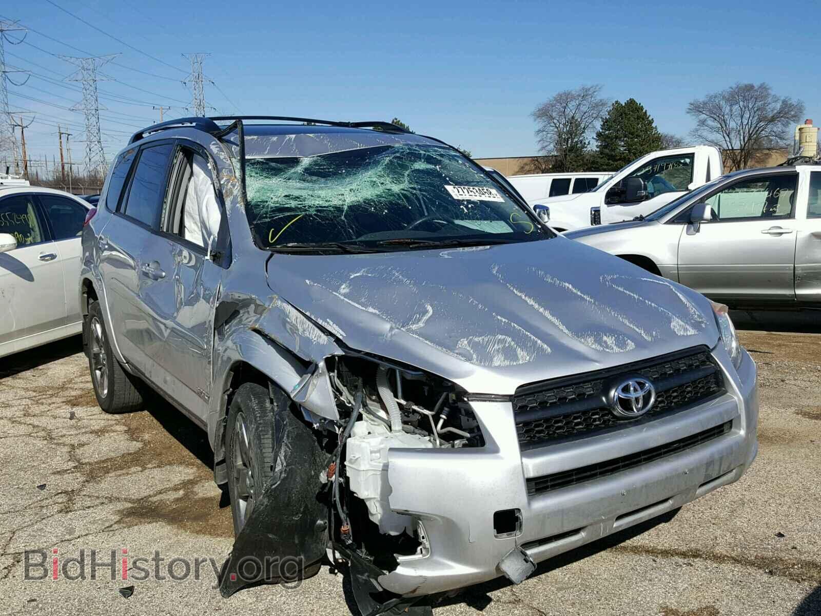 Фотография JTMRF4DV2B5037480 - TOYOTA RAV4 2011