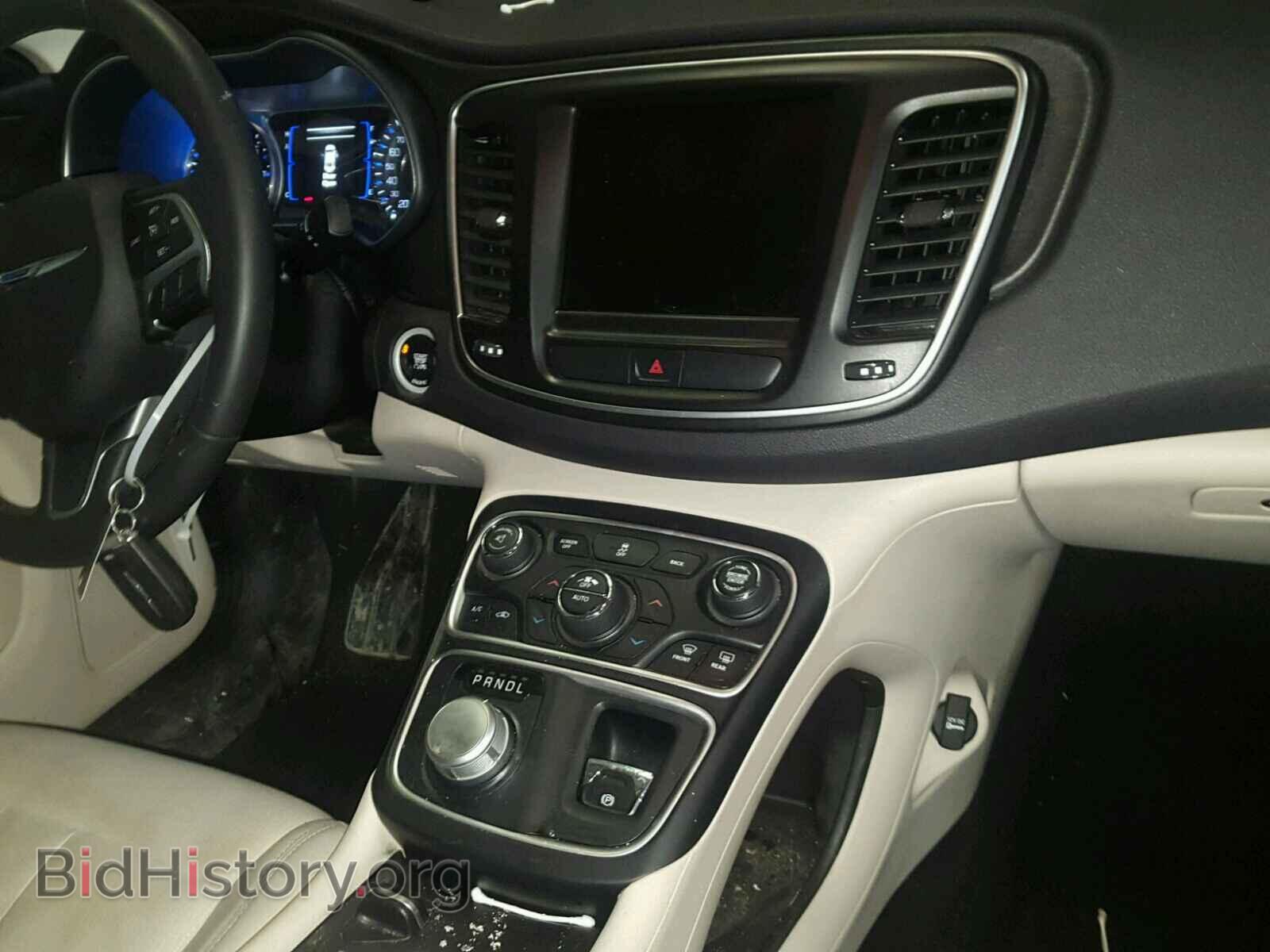2015 CHRYSLER 200 - VIN: 1C3CCCAB3FN710239 - Фото 9