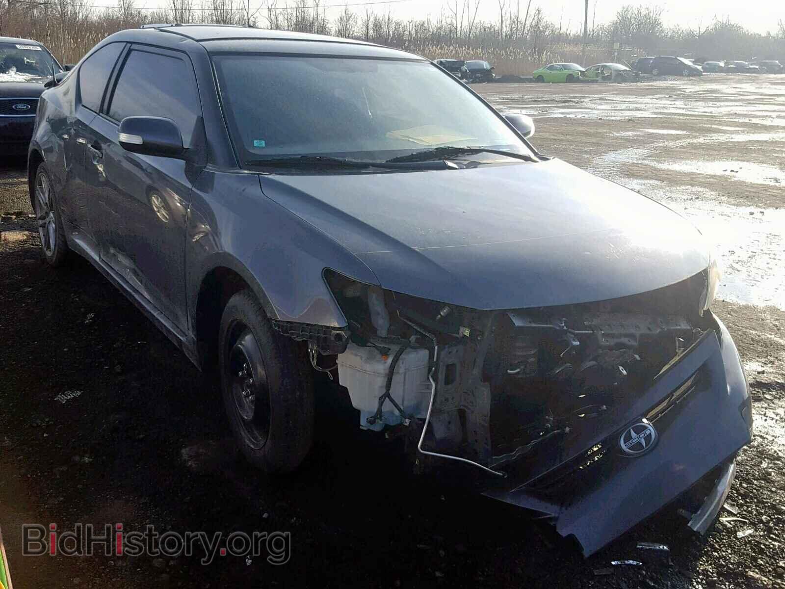 Фотография  - TOYOTA SCION TC 2011