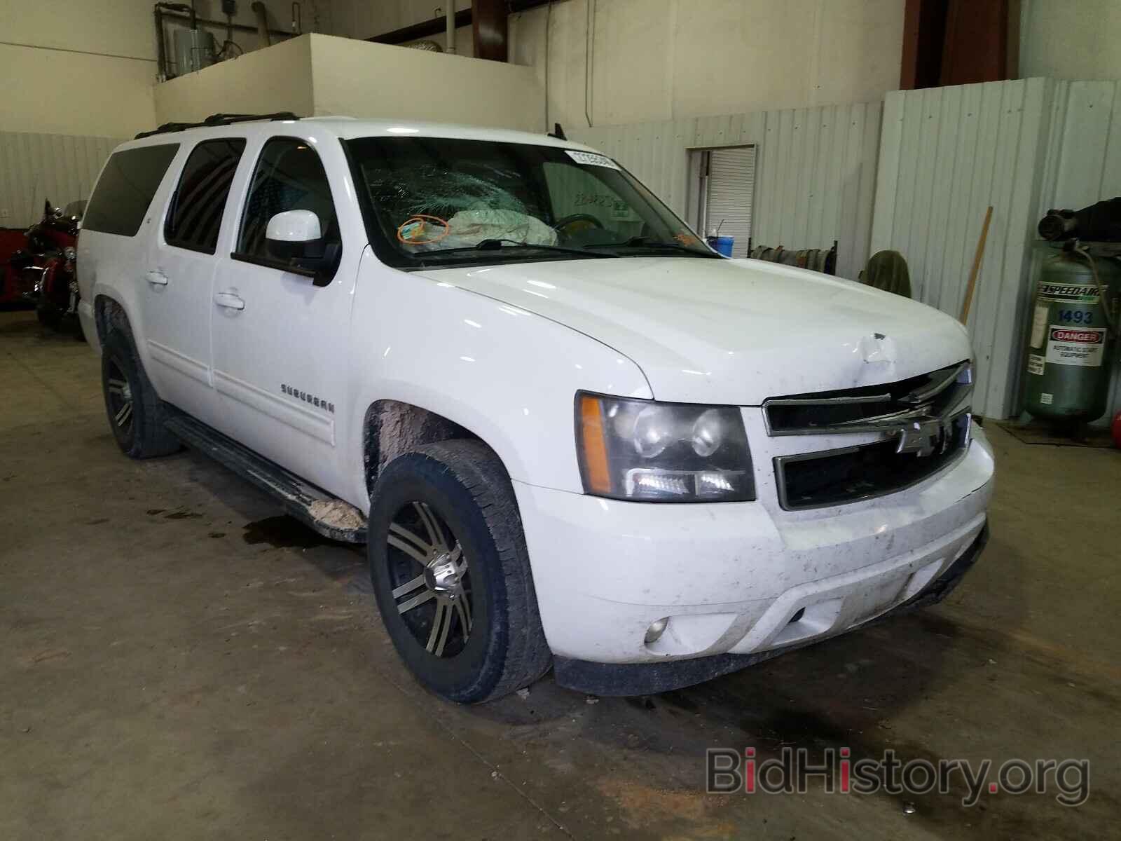 Photo 1GNSCJE08BR387238 - CHEVROLET SUBURBAN 2011