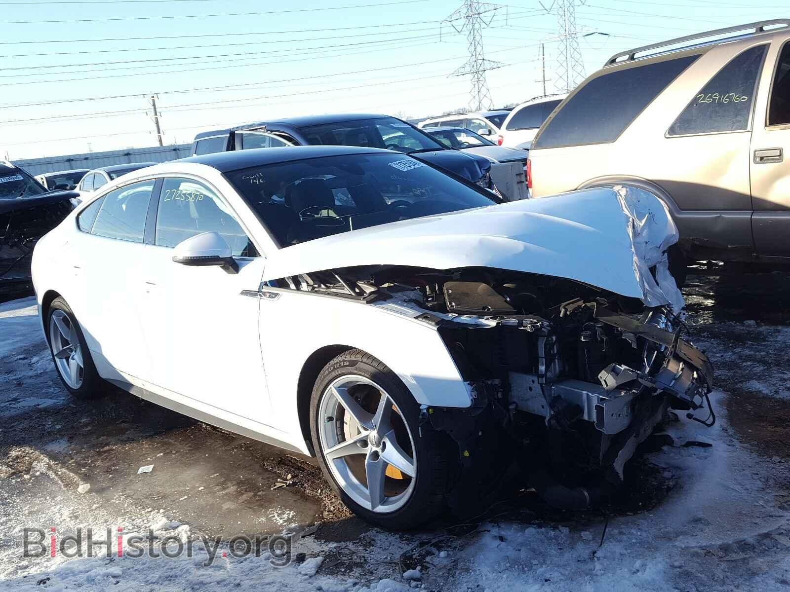 Photo WAUFNCF5XJA133762 - AUDI A5 2018