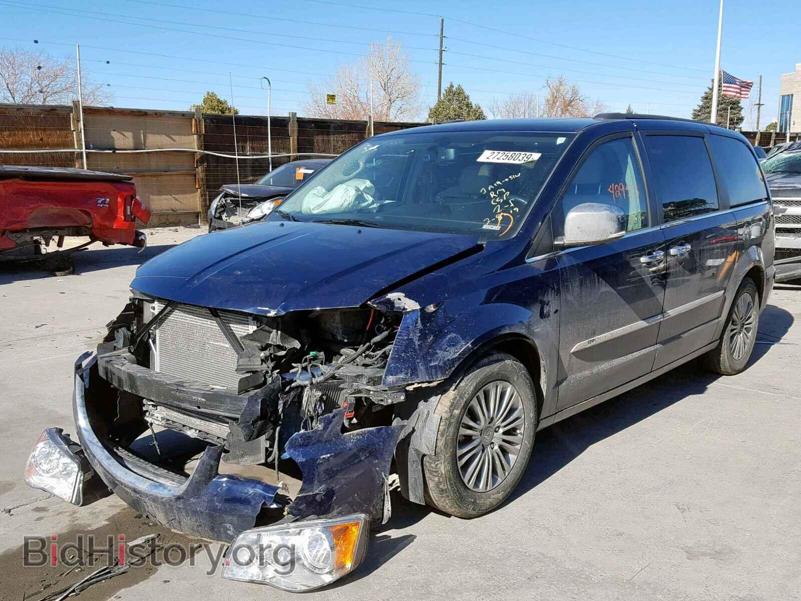 2016 CHRYSLER TOWN & COU - VIN: 2C4RC1CG3GR166350 - Photo 2