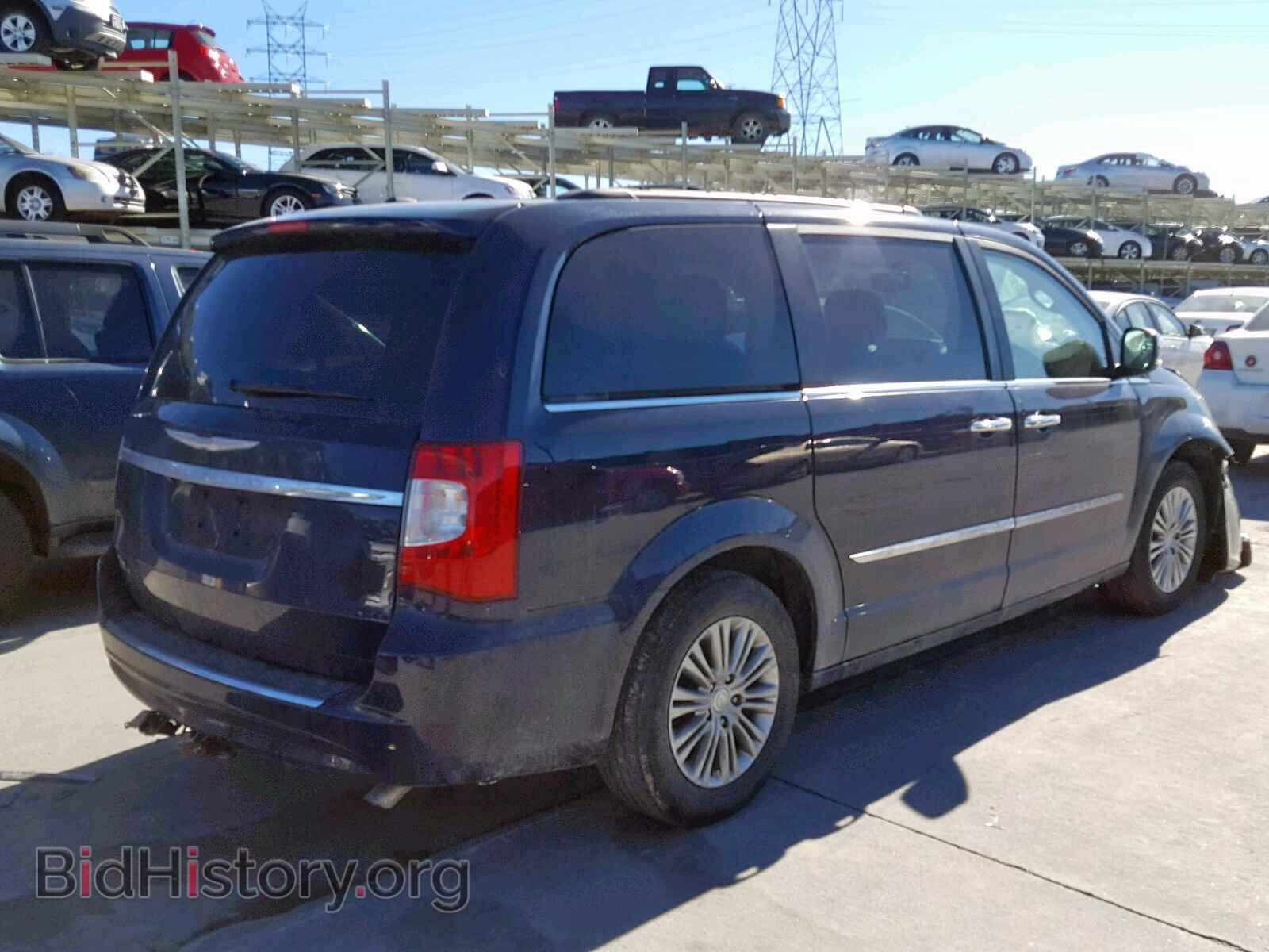 2016 CHRYSLER TOWN & COU - VIN: 2C4RC1CG3GR166350 - Photo 4