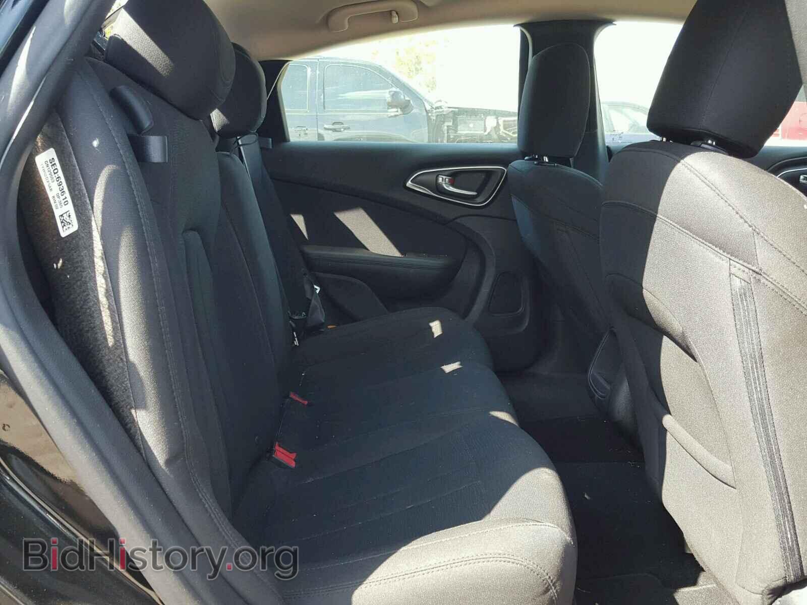 2016 CHRYSLER 200 - VIN: 1C3CCCAB8GN129563 - Photo 6