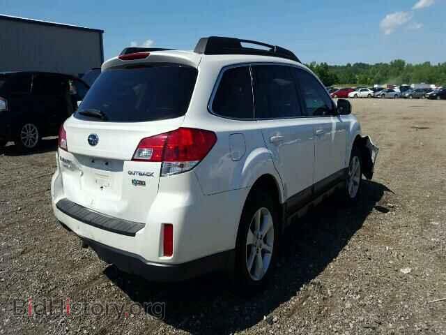 2013 SUBARU OUTBACK - VIN: 4S4BRCCC8D3270793 - Photo 4