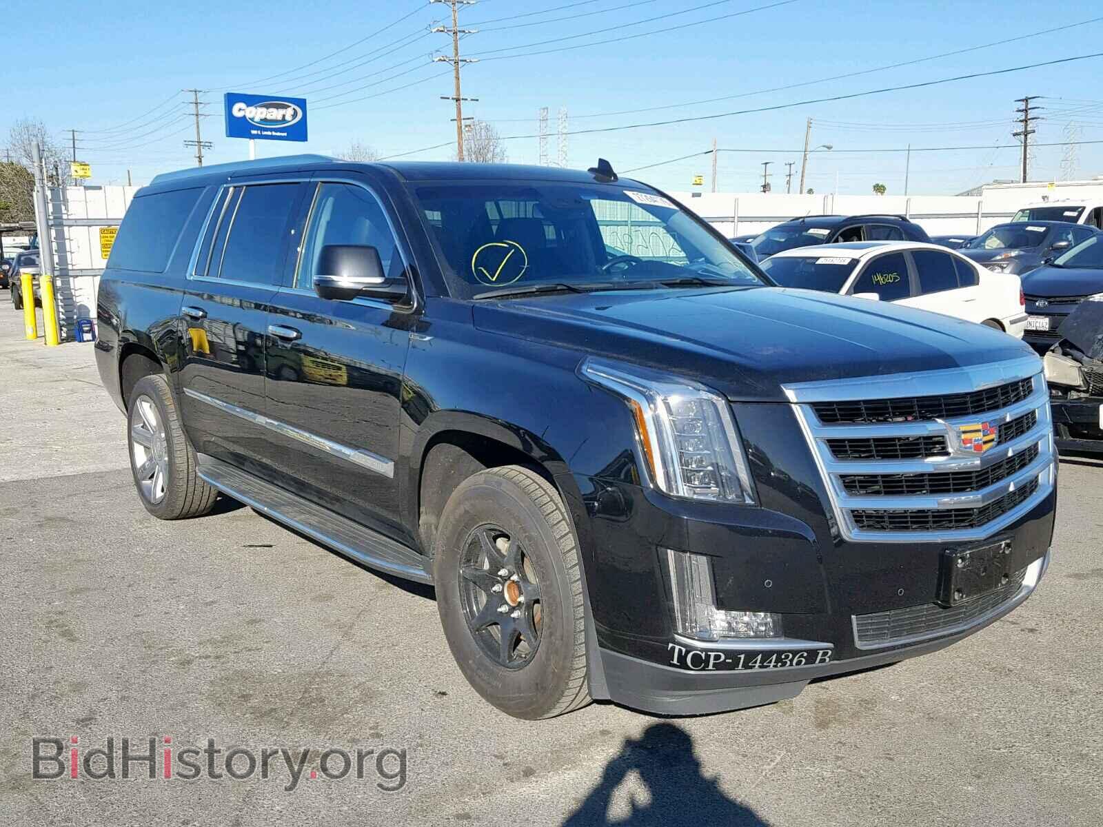 Photo  - CADILLAC ESCALADE E 2016