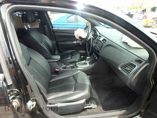 2011 CHRYSLER 200 - VIN: 1C3BC2FB0BN551320 - Фото 5