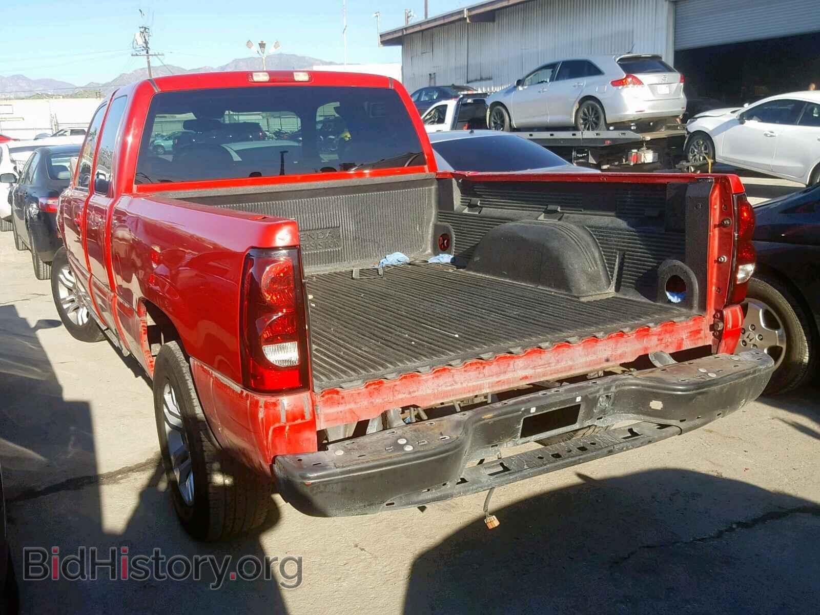 2006 CHEVROLET SILVERADO - VIN: 2GCEC19N661178817 - Фото 3