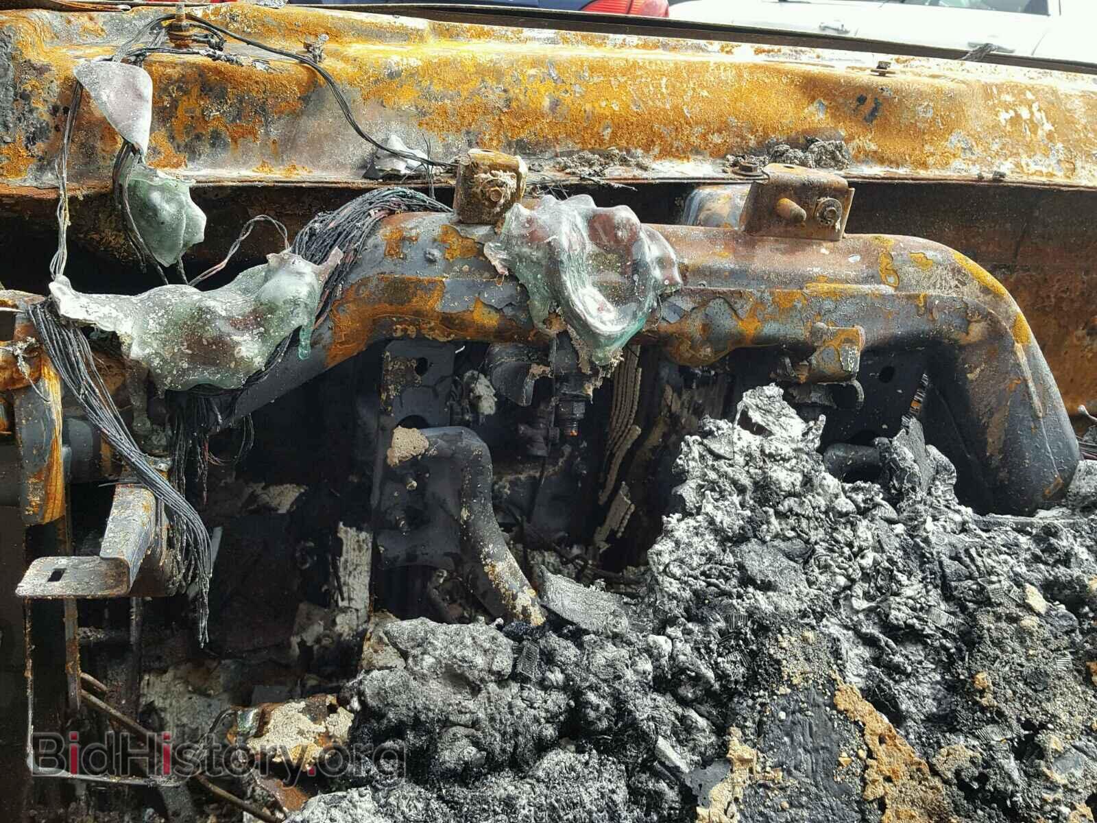 2009 GMC YUKON - VIN: 1GKFC23C19R151140 - Фото 8