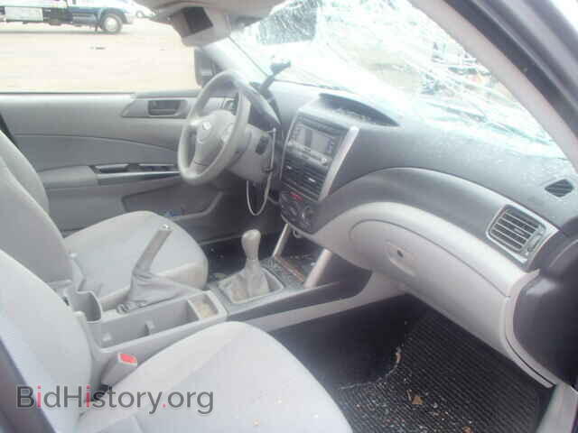 2011 SUBARU FORESTER - VIN: JF2SHABC2BG738098 - Фото 5