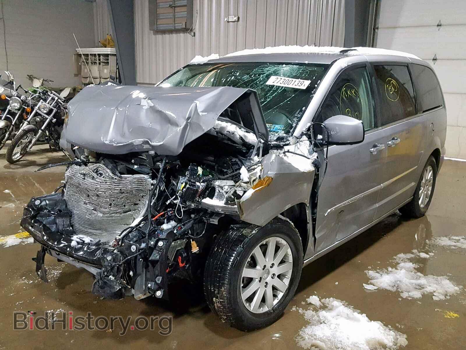 2016 CHRYSLER TOWN & COU - VIN: 2C4RC1BG1GR129380 - Фото 2