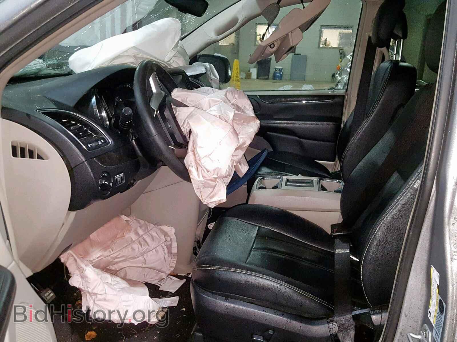 2016 CHRYSLER TOWN & COU - VIN: 2C4RC1BG1GR129380 - Фото 5