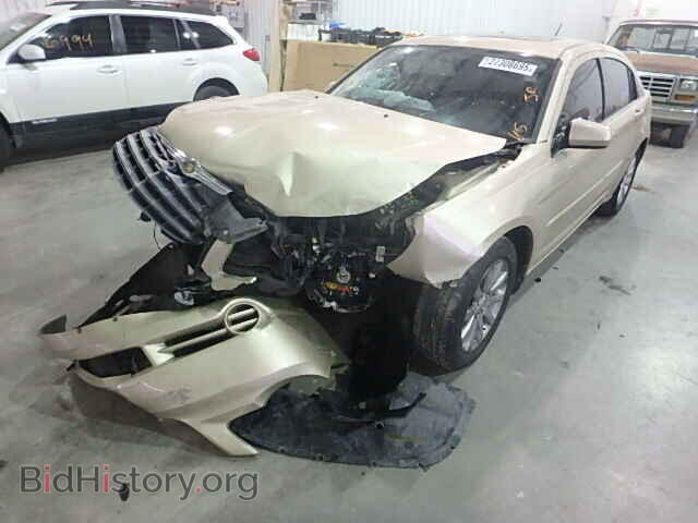 2010 CHRYSLER SEBRING - VIN: 1C3CC5FD2AN133380 - Фото 2