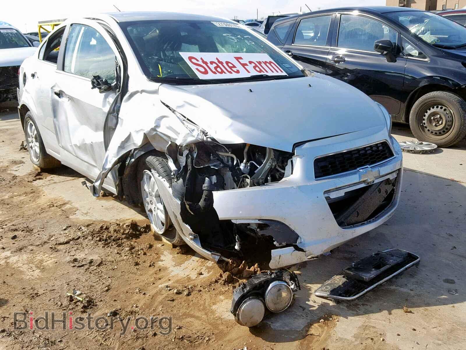 Photo  - CHEVROLET SONIC 2015