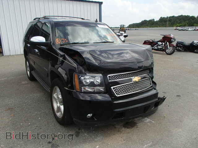 Photo 1GNSCBE02BR390562 - CHEVROLET TAHOE 2011