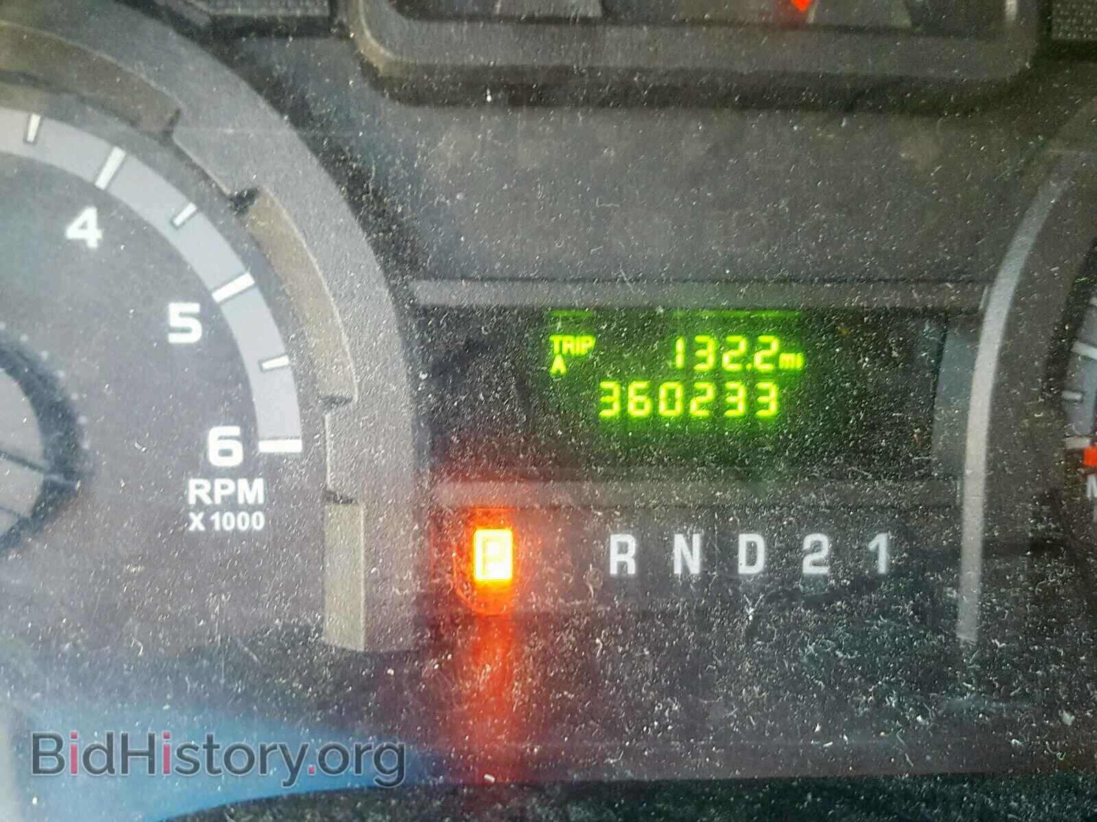 2011 FORD ECONOLINE - VIN: 1FBNE3BL8BDA75383 - Photo 8