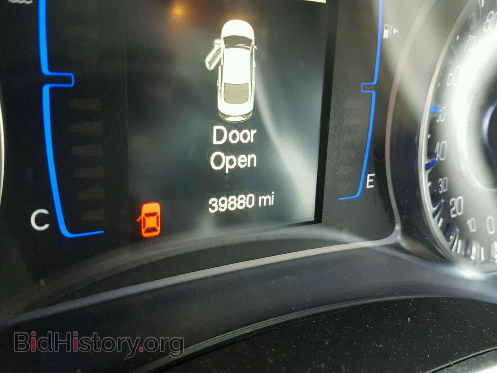 2015 CHRYSLER 200 - VIN: 1C3CCCAB1FN536008 - Фото 8