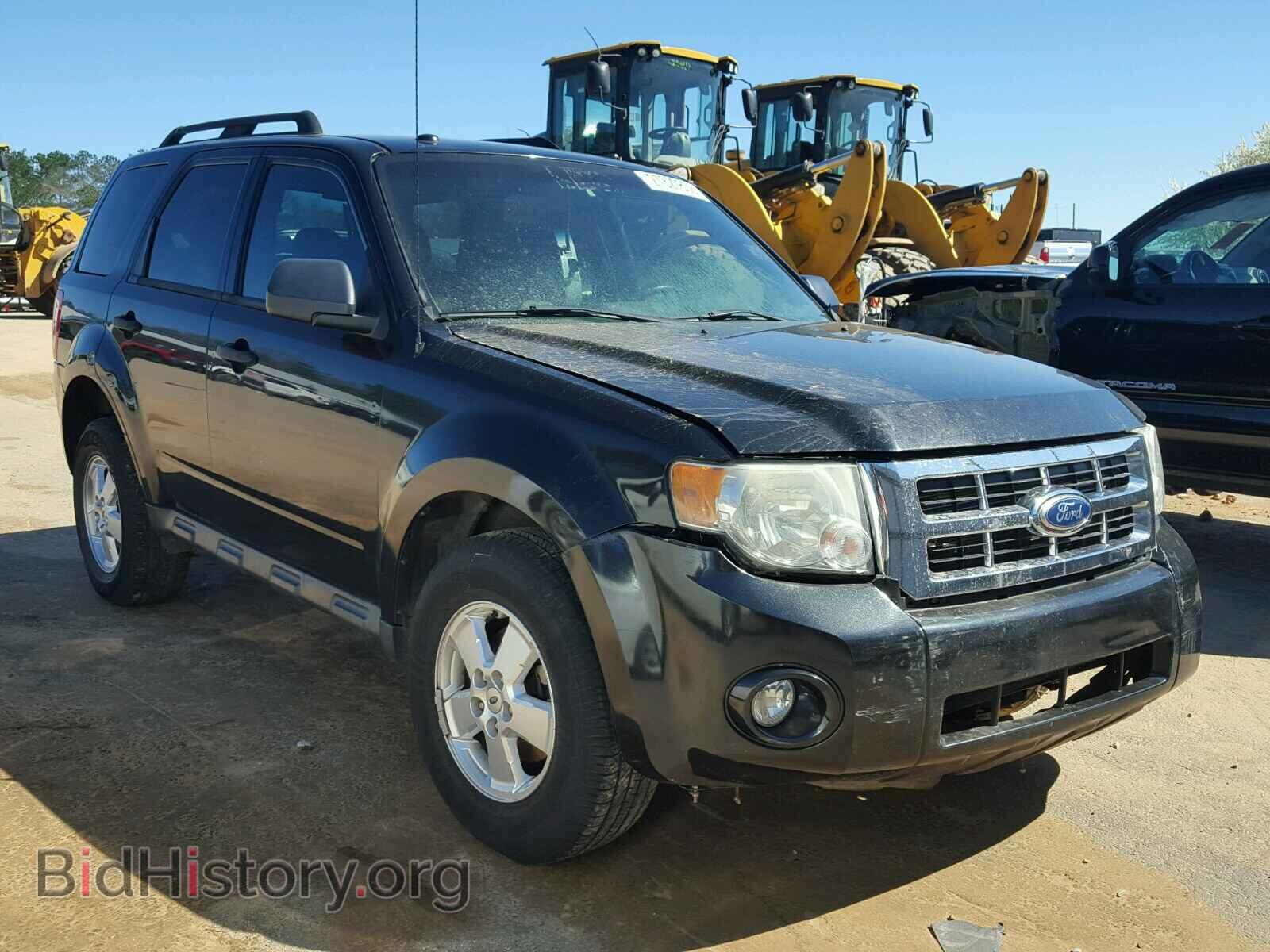 Фотография 1FMCU0D75BKA15573 - FORD ESCAPE 2011