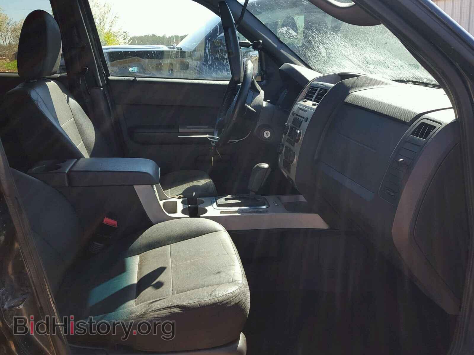 2011 FORD ESCAPE - VIN: 1FMCU0D75BKA15573 - Фото 5