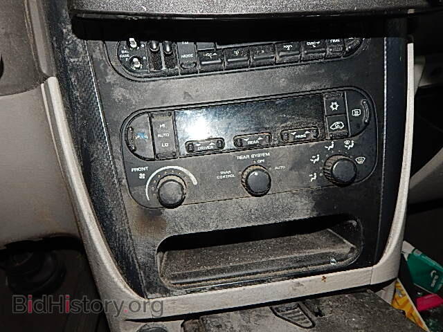 2005 DODGE CARAVAN - VIN: 2D8GP44L65R138713 - Фото 9