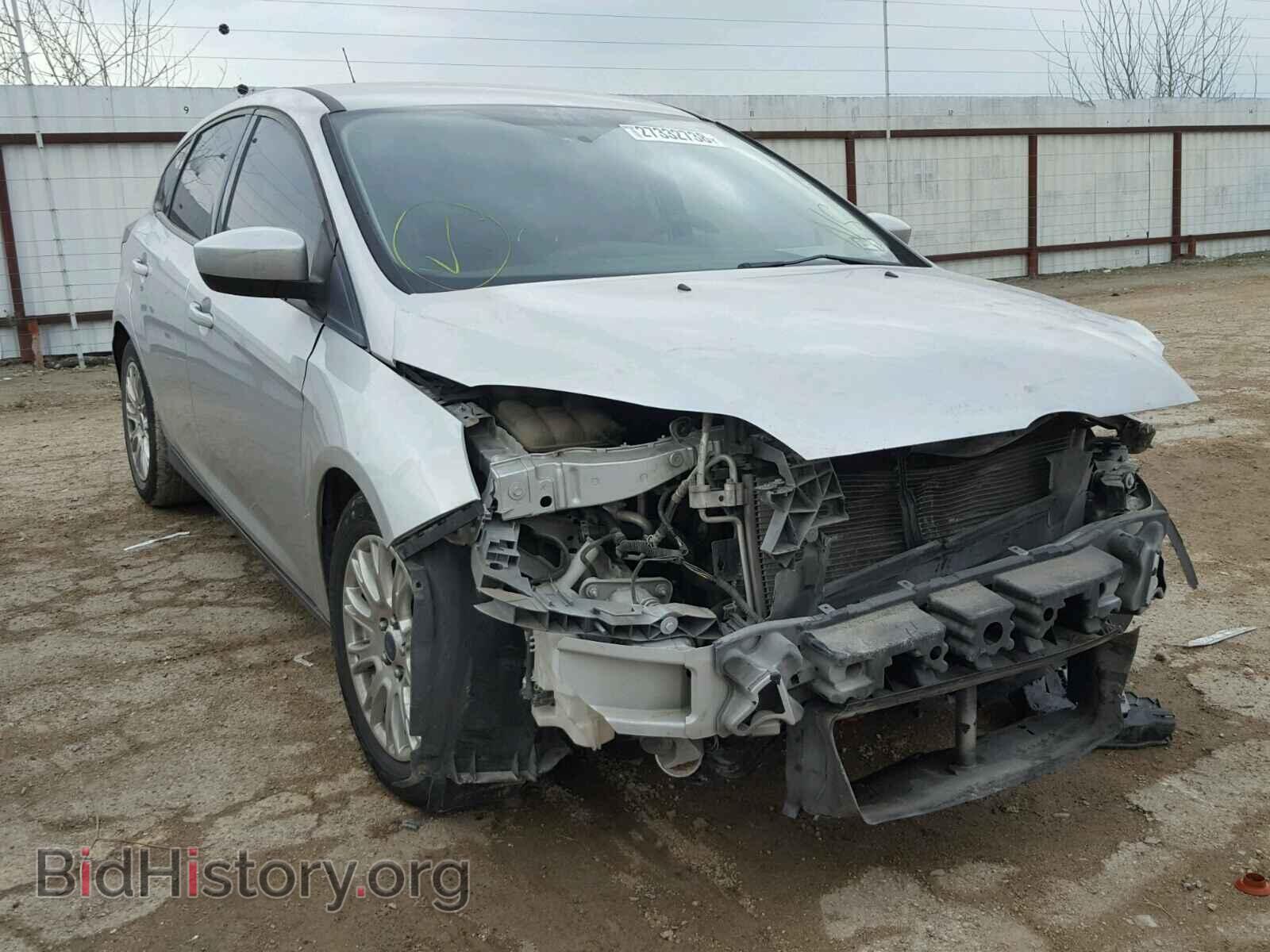 Photo 1FAHP3K23CL132760 - FORD FOCUS 2012