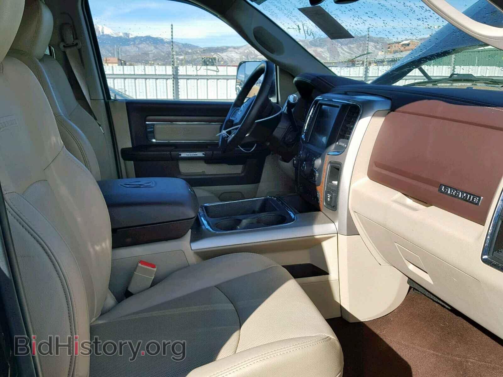 2017 RAM 2500 LARAM - VIN: 3C6UR5FJ6HG738033 - Фото 5