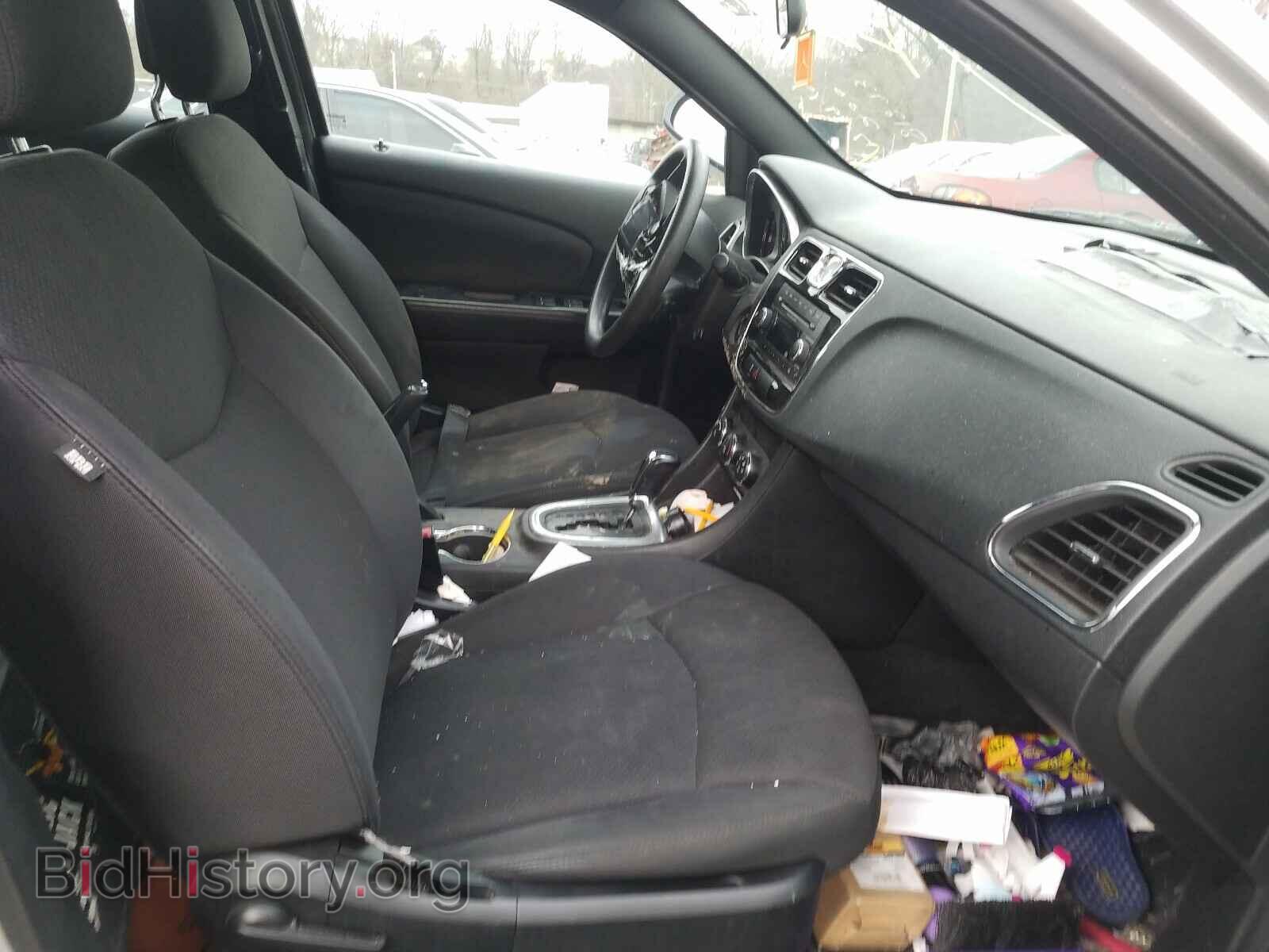 2012 CHRYSLER 200 - VIN: 1C3CCBAB1CN282161 - Фото 5