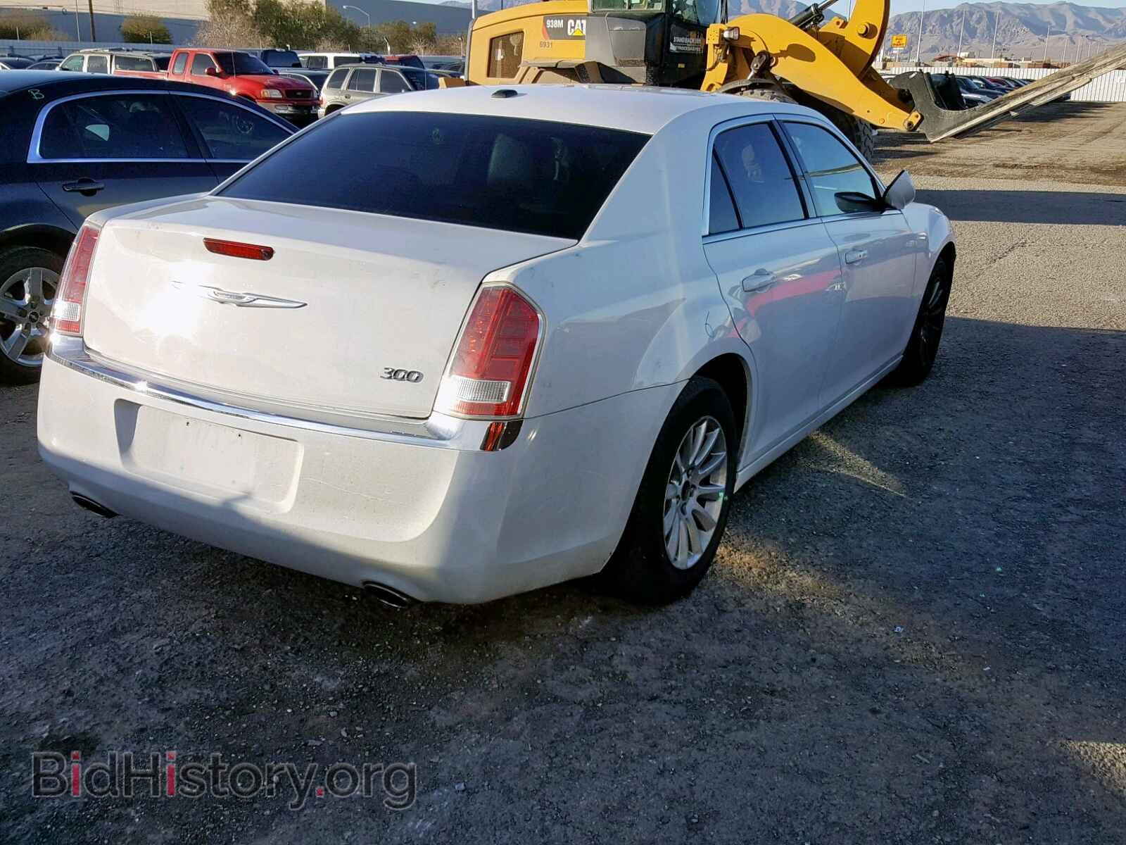 2014 CHRYSLER 300 - VIN: 2C3CCAAG4EH118811 - Фото 4