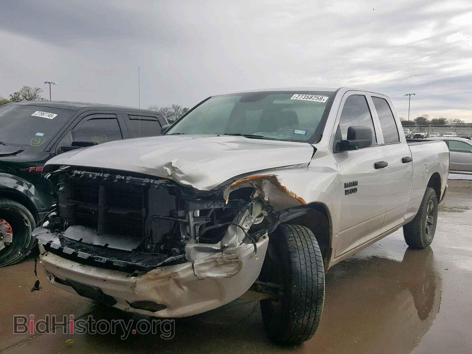 2018 RAM 1500 ST - VIN: 1C6RR6FG7JS299696 - Фото 2