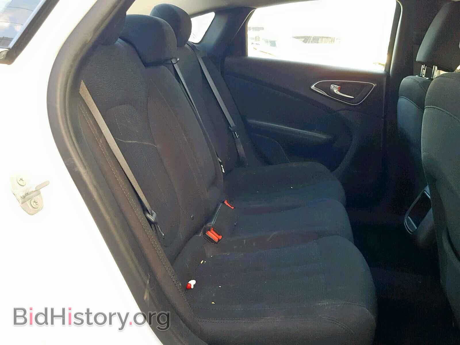 2016 CHRYSLER 200 - VIN: 1C3CCCAB2GN159853 - Photo 6