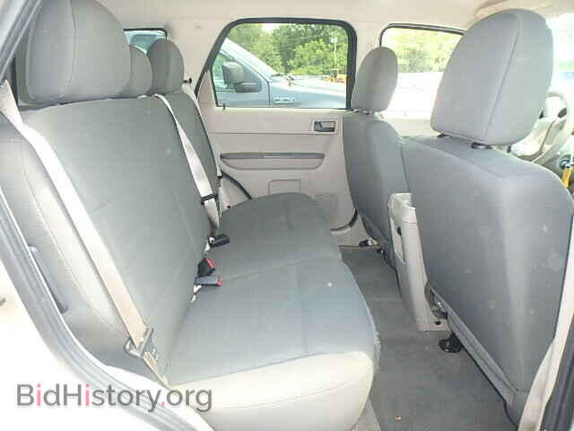 2011 FORD ESCAPE - VIN: 1FMCU0C73BKA82755 - Фото 6