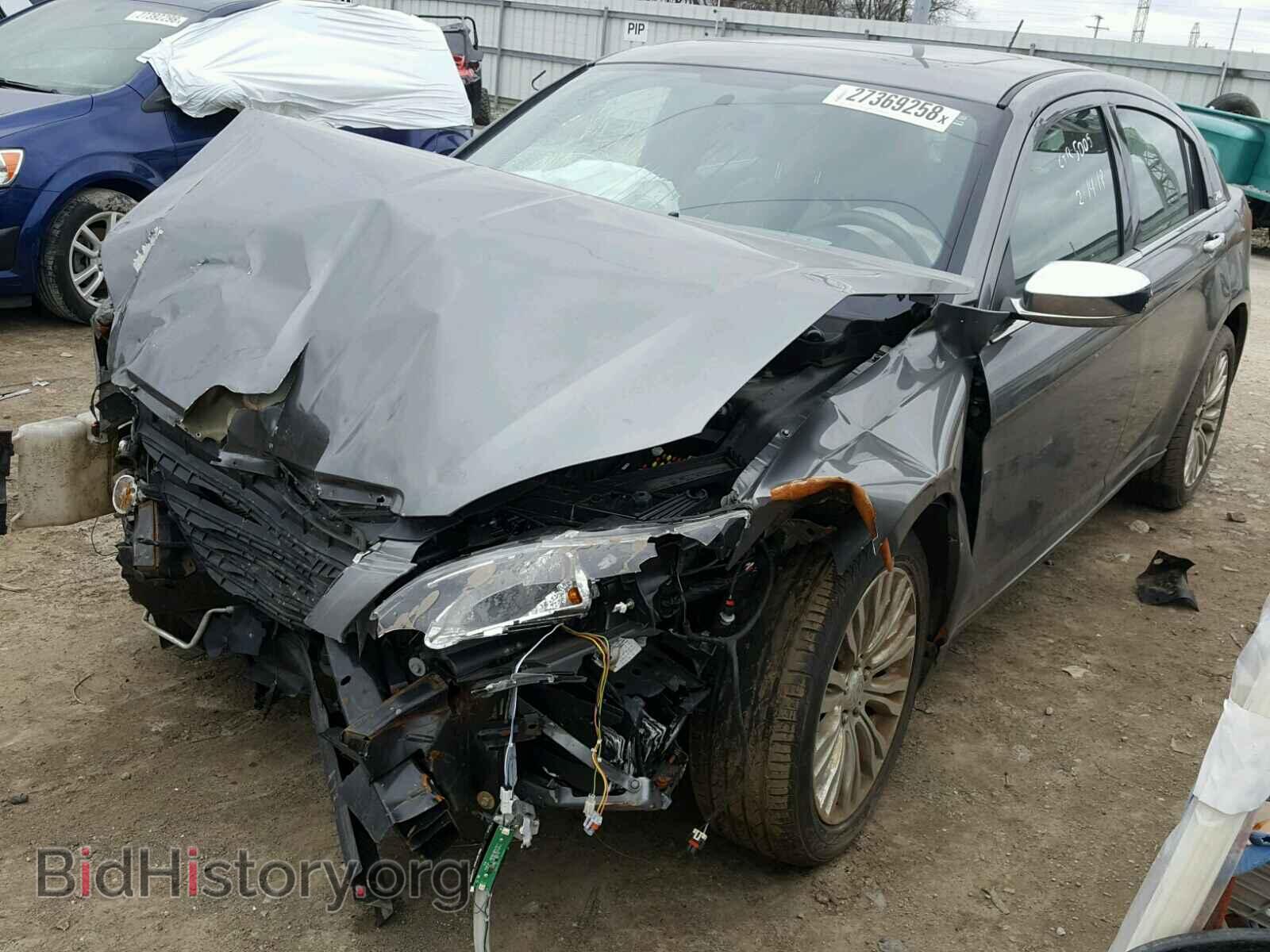 2012 CHRYSLER 200 - VIN: 1C3CCBCG0CN146001 - Фото 2