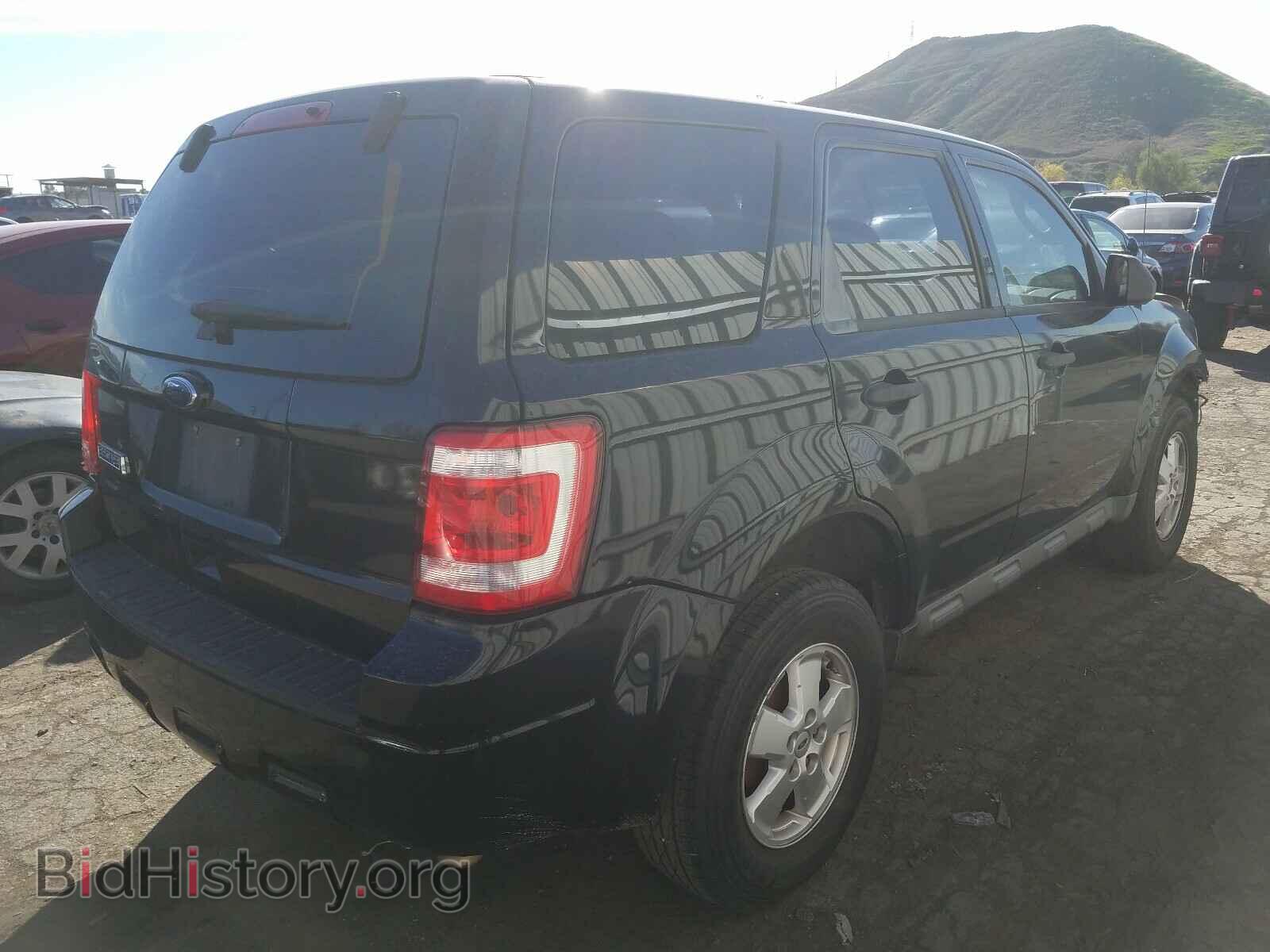 2011 FORD ESCAPE - VIN: 1FMCU0C71BKA38642 - Фото 4