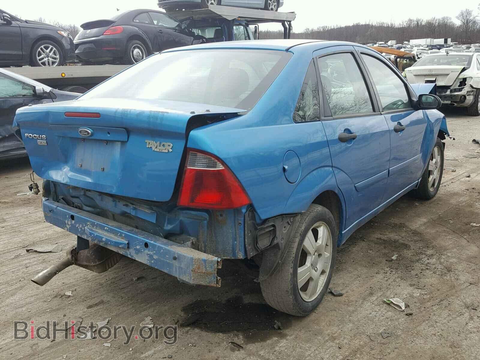 2007 FORD FOCUS - VIN: 1FAFP34N47W327558 - Photo 4