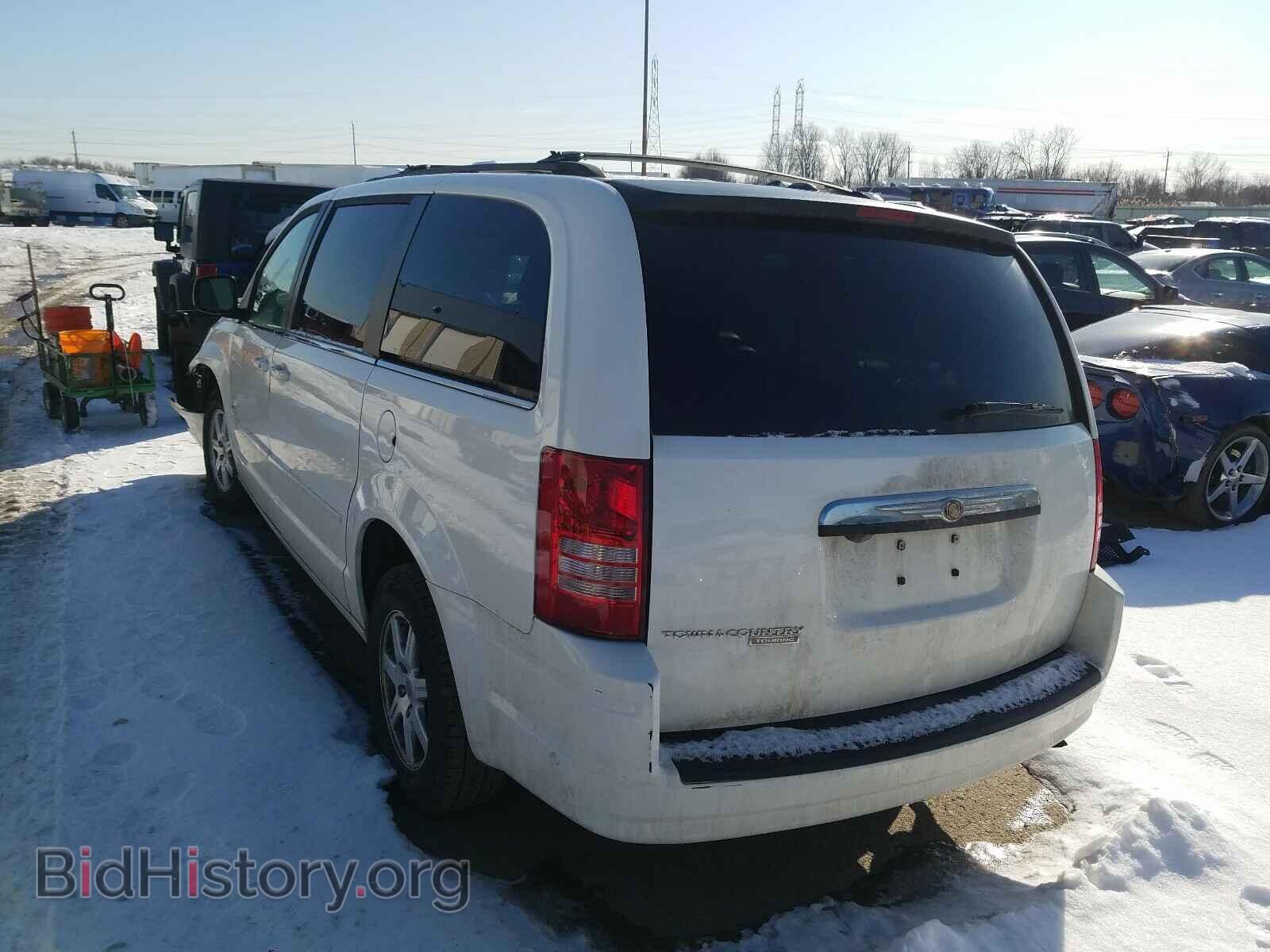 2008 CHRYSLER MINIVAN - VIN: 2A8HR54P28R765783 - Фото 3
