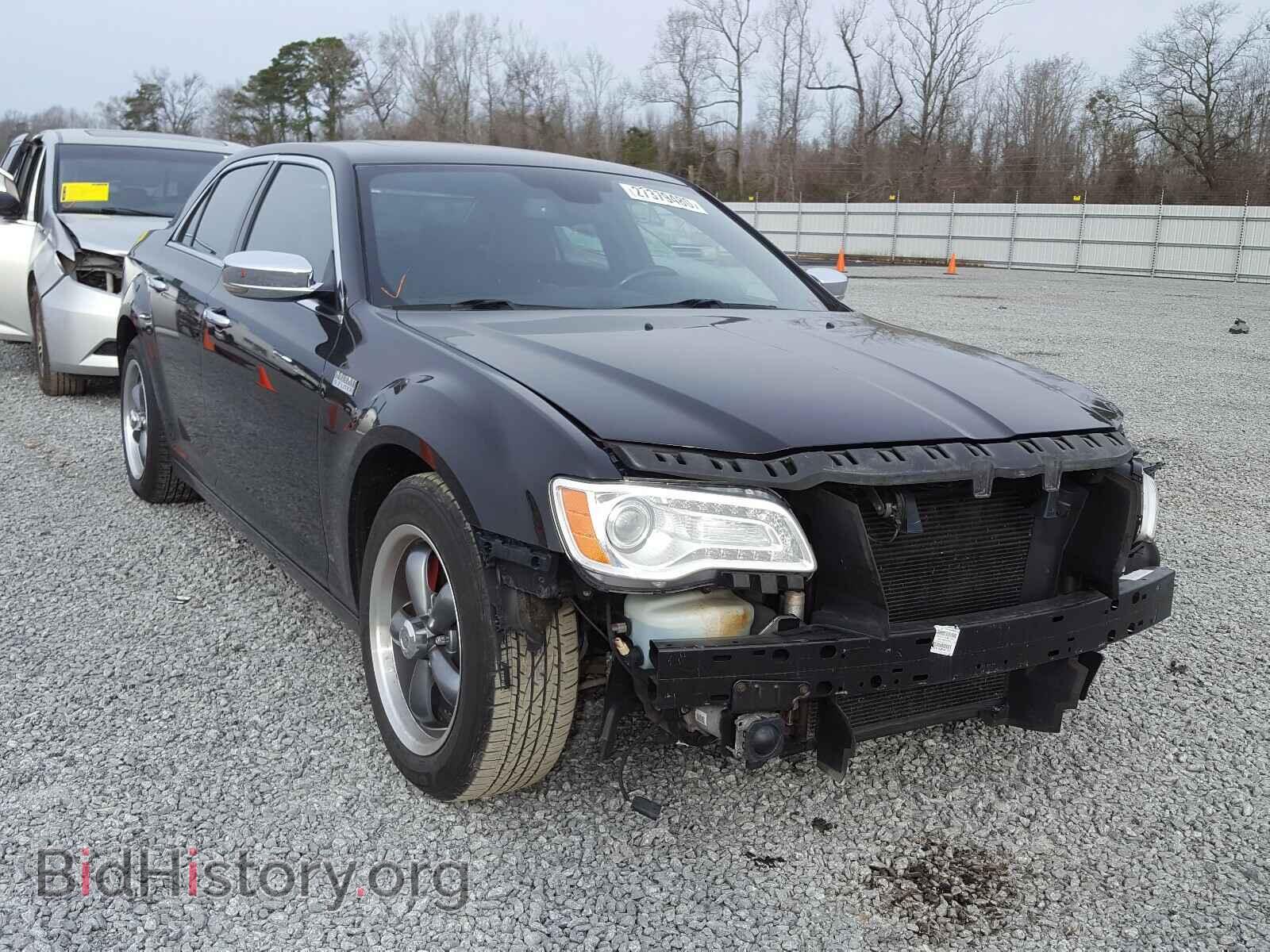 Photo 2C3CA6CT1BH515322 - CHRYSLER 300 2011