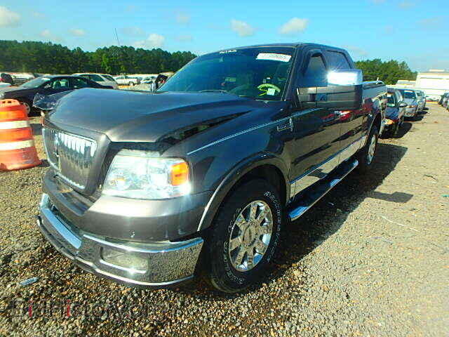 2006 LINCOLN MARK LT - VIN: 5LTPW16506FJ07557 - Фото 2