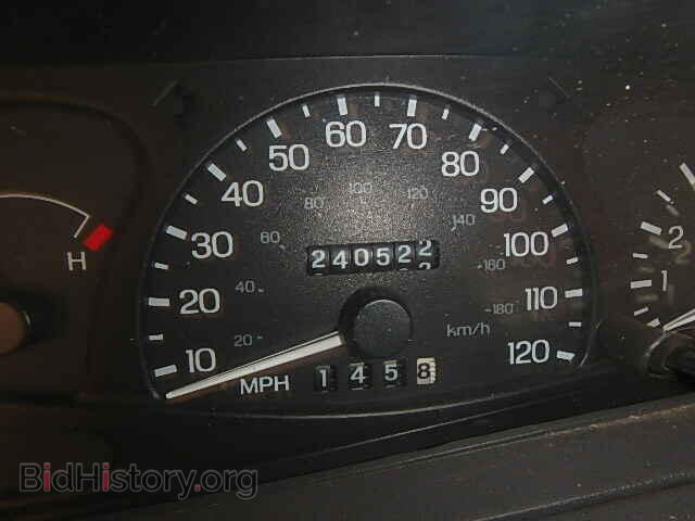 2002 FORD ESCORT - VIN: 3FAFP11352R217864 - Фото 8