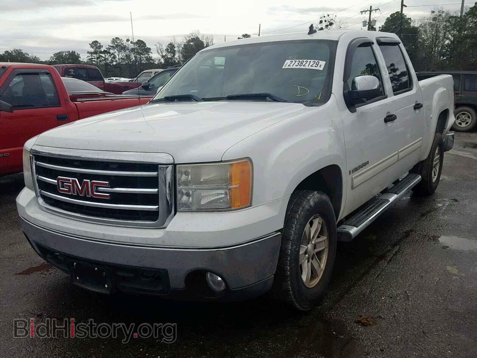 2007 GMC NEW SIERRA - VIN: 3GTEC13J17G521421 - Фото 2