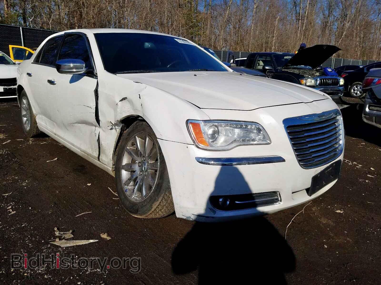 Photo 2C3CA5CG6BH537295 - CHRYSLER 300 2011