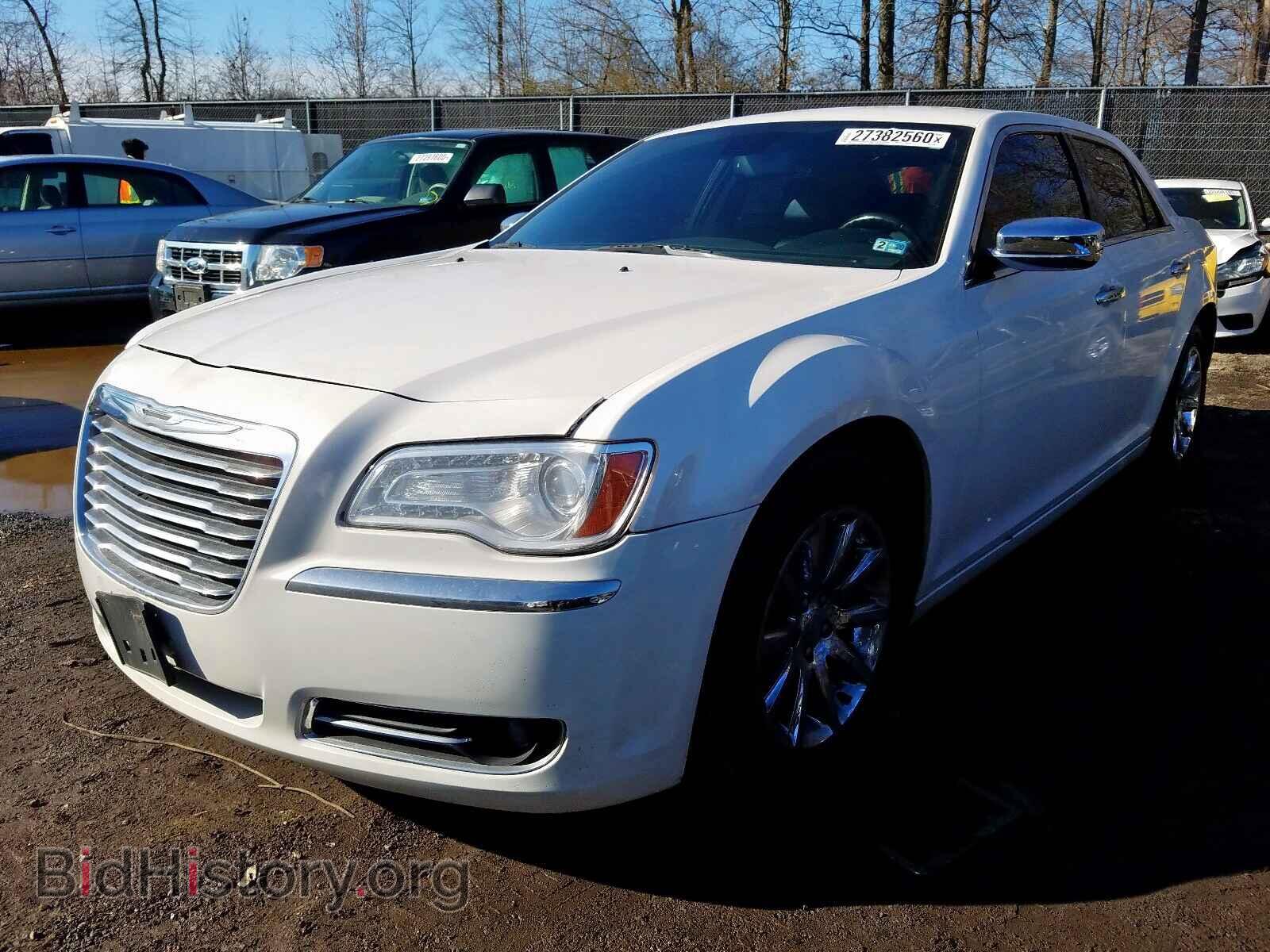 2011 CHRYSLER 300 - VIN: 2C3CA5CG6BH537295 - Фото 2