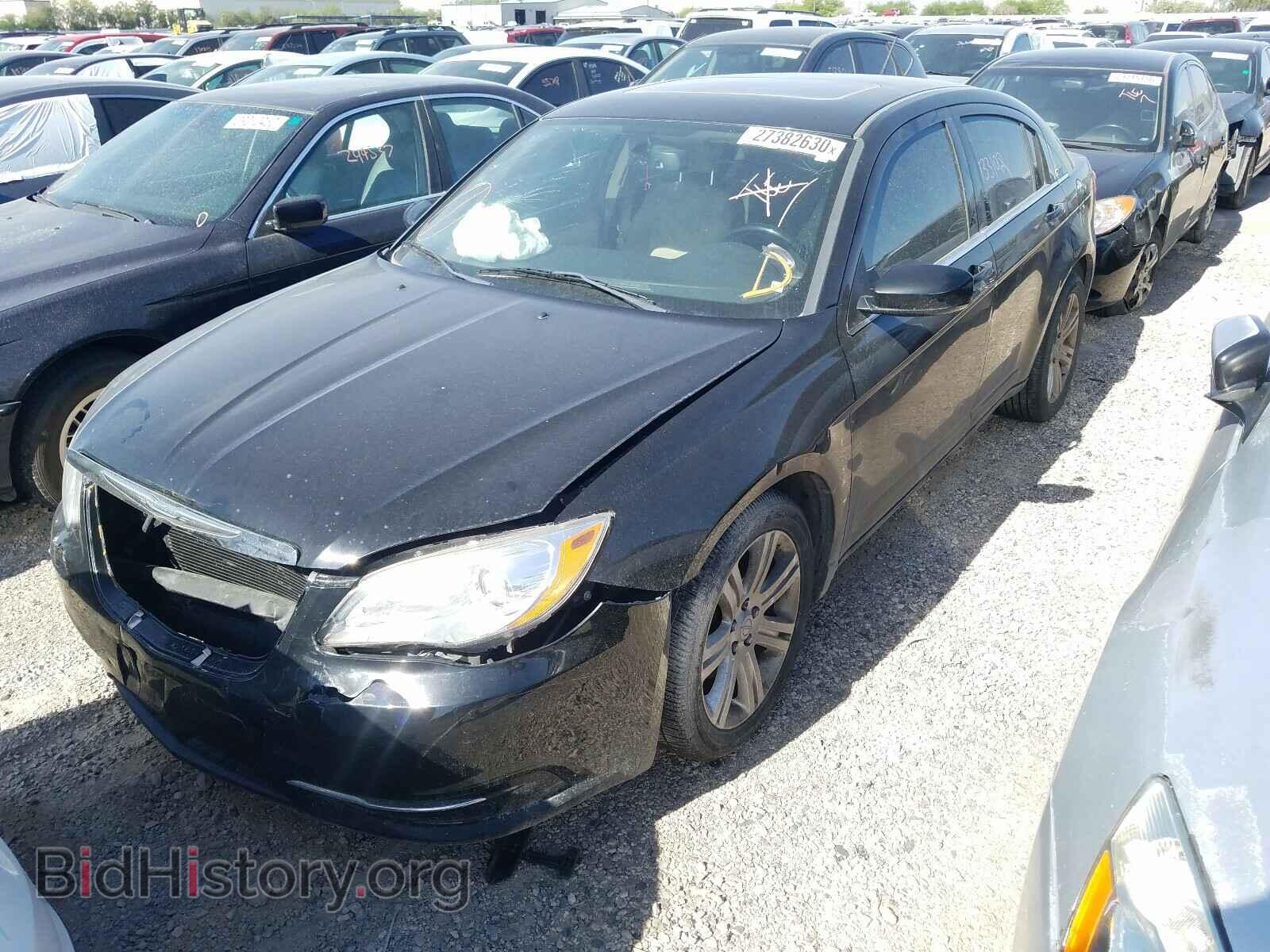 2012 CHRYSLER 200 - VIN: 1C3CCBBG9CN131174 - Фото 2