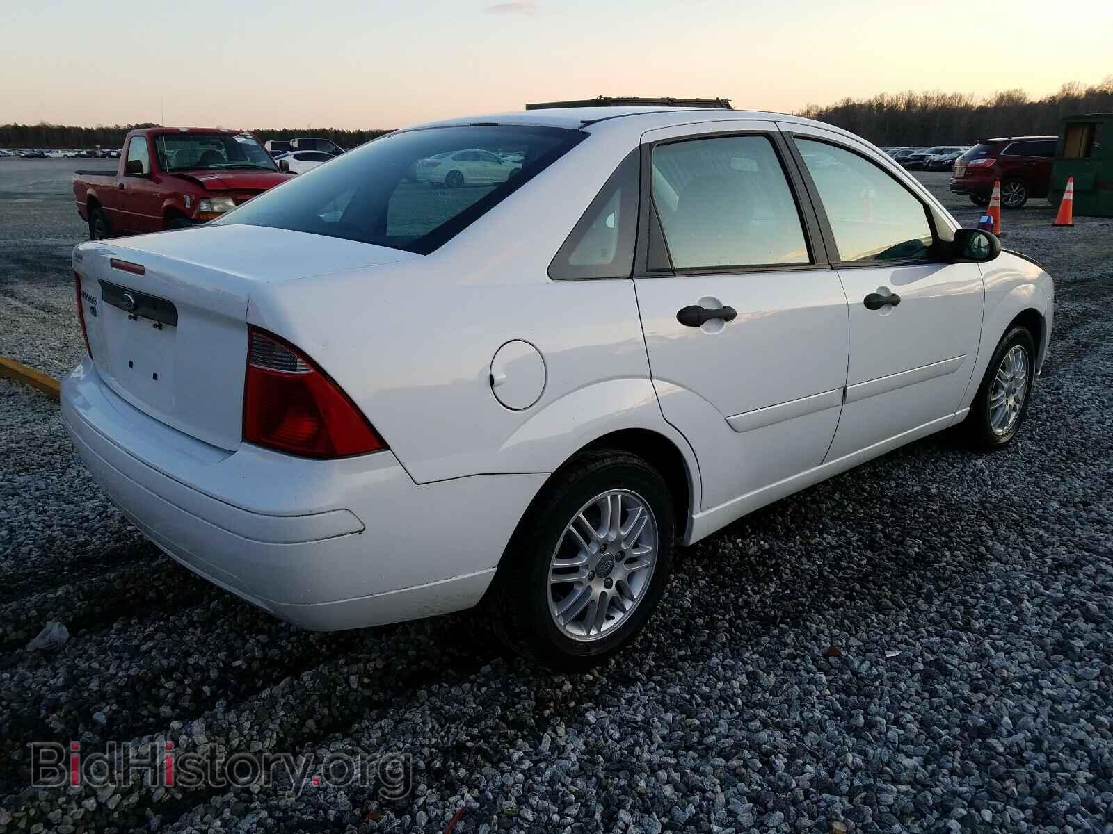 2007 FORD FOCUS - VIN: 1FAFP34N67W279514 - Фото 4