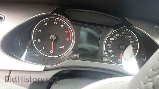 2012 AUDI A4 - VIN: WAUFFAFL0CN013805 - Фото 8