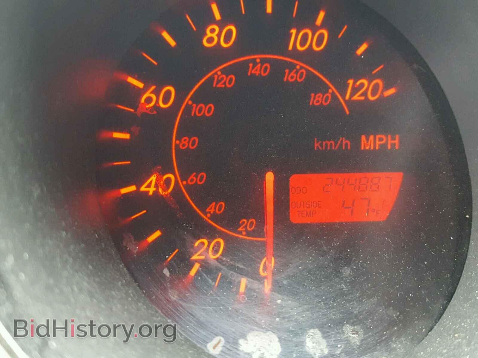 2003 TOYOTA COROLLA - VIN: 2T1KR32E63C013256 - Фото 8