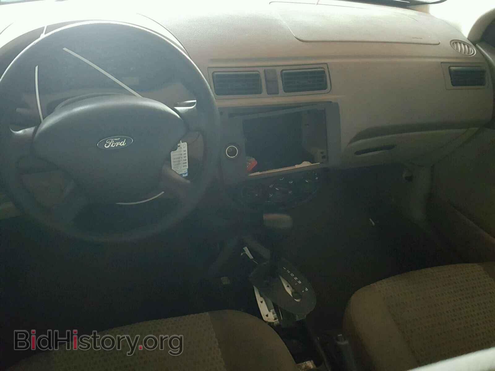 2007 FORD FOCUS - VIN: 1FAFP34N47W344876 - Фото 9