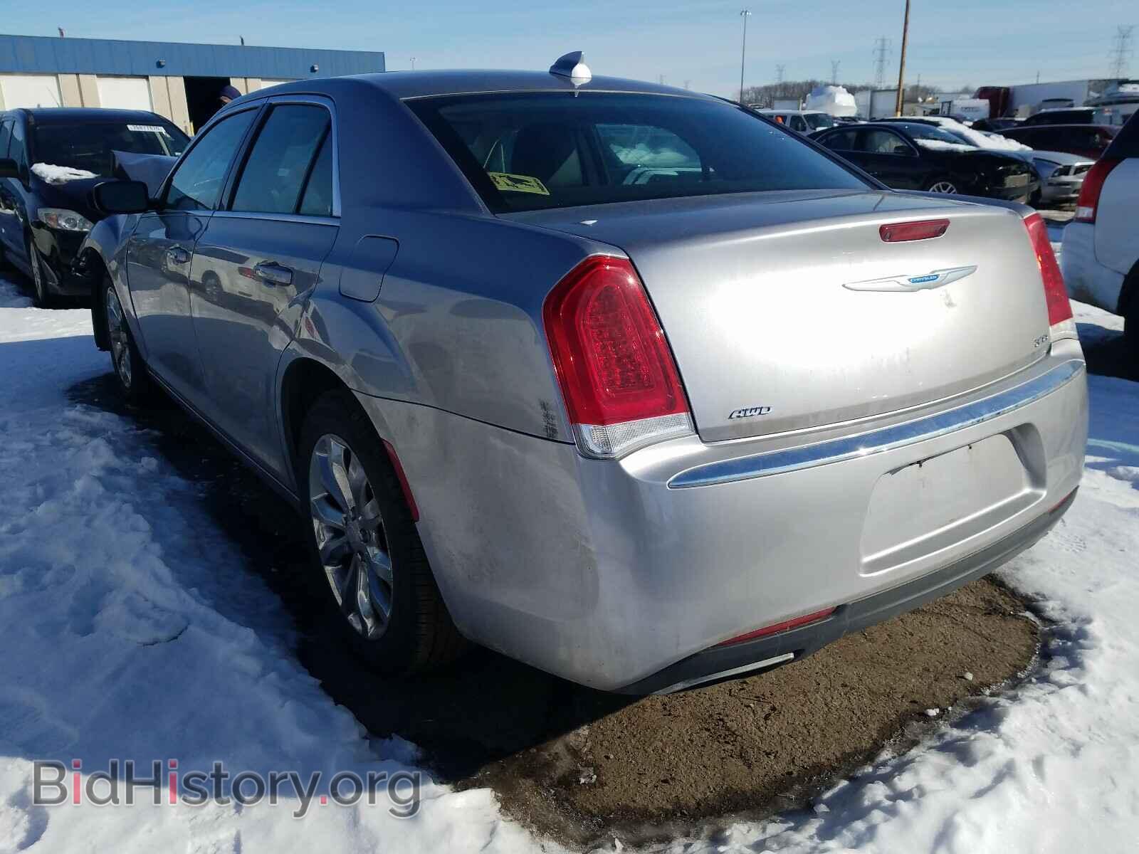 2016 CHRYSLER 300 - VIN: 2C3CCARG8GH296440 - Фото 3