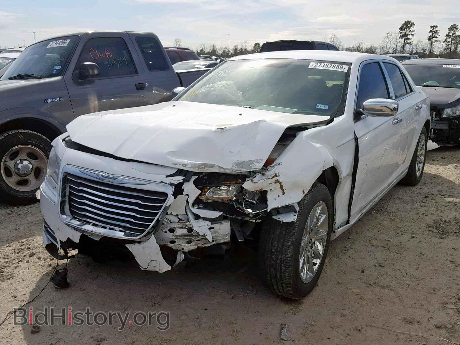 2011 CHRYSLER 300 - VIN: 2C3CA5CG9BH546315 - Фото 2