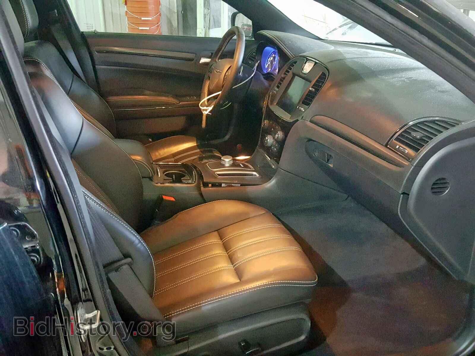 2016 CHRYSLER 300 - VIN: 2C3CCAGG5GH213033 - Фото 3