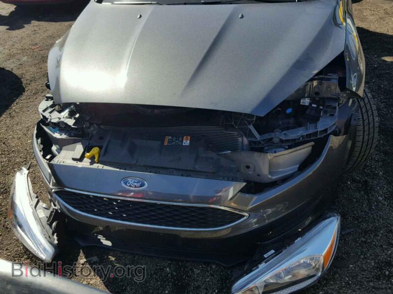 2017 Ford FOCUS (VIN 1FADP3E24HL258255) — photo 7 of 10